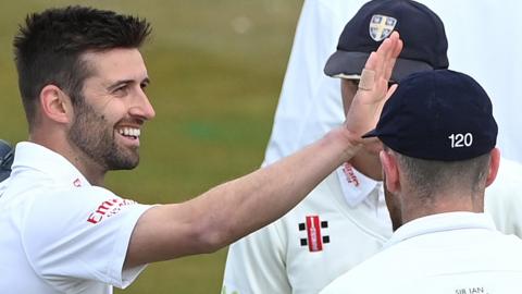 England's Mark Wood took three wickets on his first Championship appearance since 2018 as Durham rolled Warwickshire for 87 at Chester-le-Street