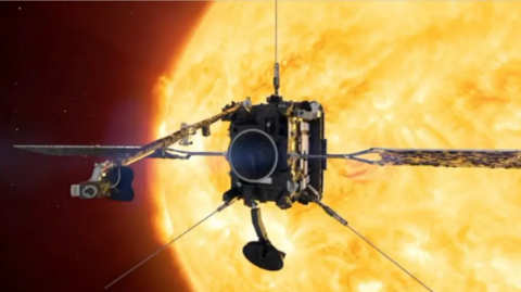 Picture of the solar orbiter and the Sun.