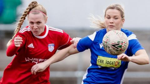 Abergavenny Women & Cardiff Bluebelles