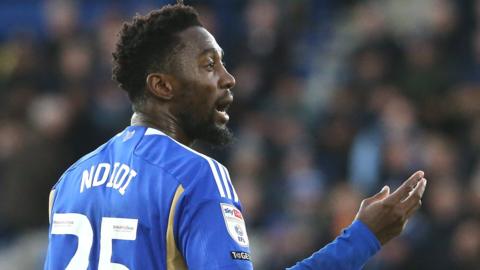 Wilfred Ndidi in action for Leicester City