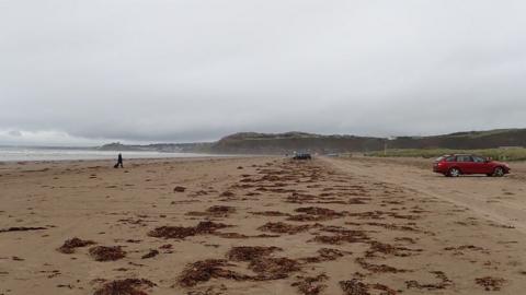 Morfa Bychan beach