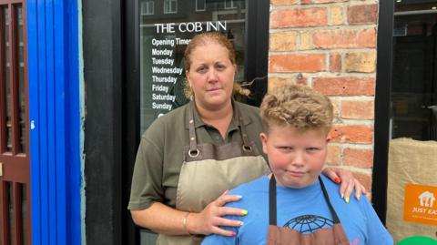 Danni, The Cob Inn, Beeston