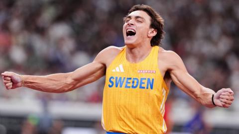 Armand Duplantis celebrates breaking world record