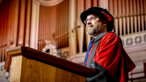 An image of Eliot Higgins at De Montfort Hall in Leicester