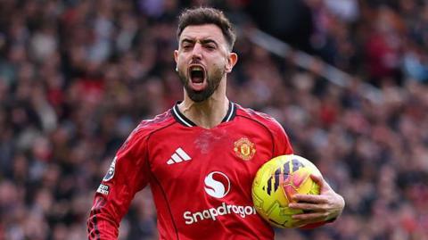 Bruno Fernandes celebrates equalising for Manchester United against Crystal Palace