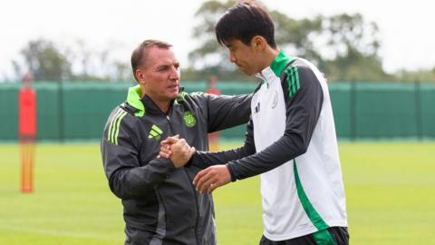 Celtic manager Brendan Rodgers and Kwon Hyeok-kyu