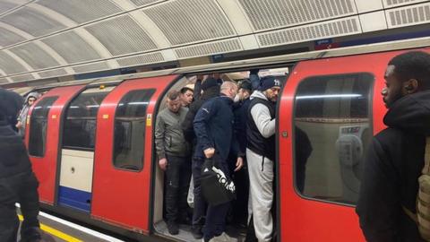 Tube carriage