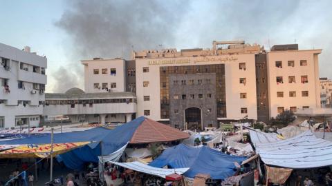 Al-Shifa hospital in Gaza City, 9 Nov 23