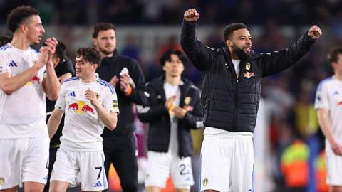 Jayden Bogle of Leeds United celebrates