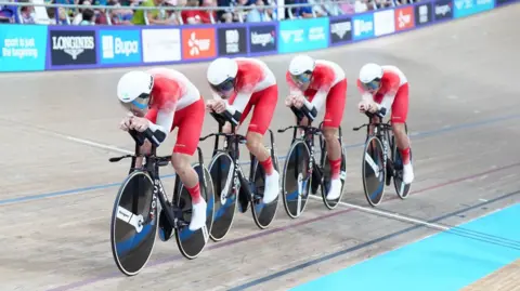 England's men's team pursuit team in action