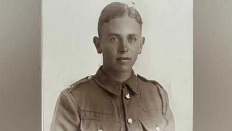 A black and white image of Lionel Solly Weller Sandell.