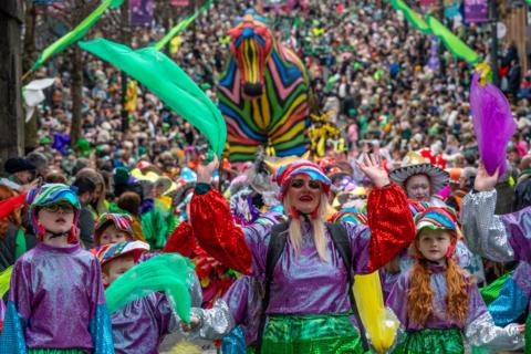 In Pictures: St Patrick's Day celebrations in Ireland - BBC News