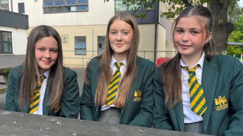 Mirain, Malan a Nest o Ysgol Brynhyfryd