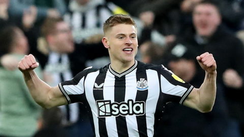 Harvey Barnes celebrates scoring for Newcastle against Luton