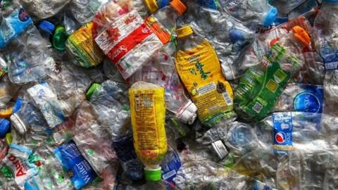 Could a year's global plastic waste circle the Earth four times over?