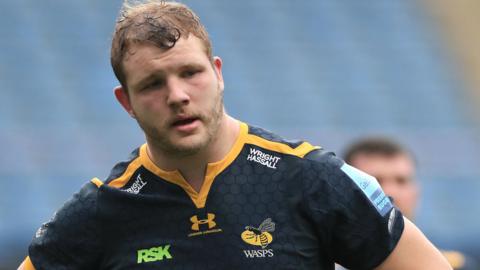 Joe Launchbury playing for Wasps