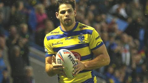 Jake Mamo's two tries took him top of the Super League try scorers' chart on 14