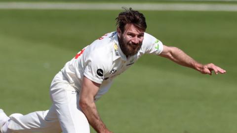 Michael Neser bowling