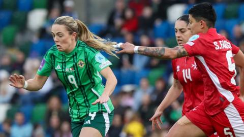 Simone Magill in action for Northern Ireland