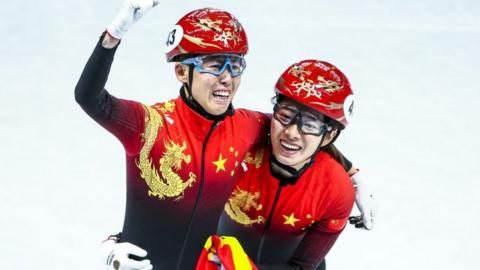 china short track skaters
