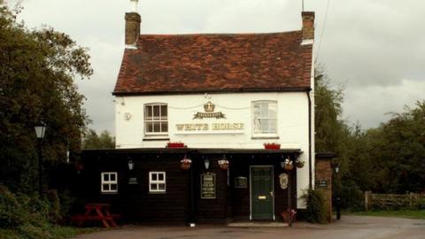 White Horse pub, Old Harlow