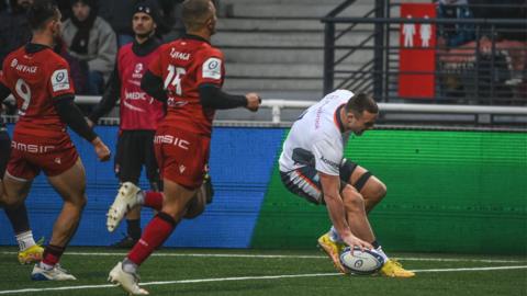 Ben Earl scores for Saracens