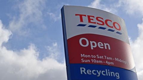 A Tesco sign