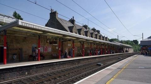 Oxenholme Station