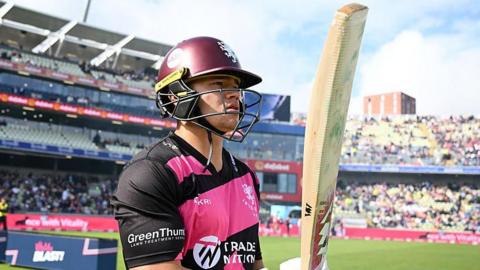 Will Smeed going out to bat for Somerset on T20 Blast finals day.