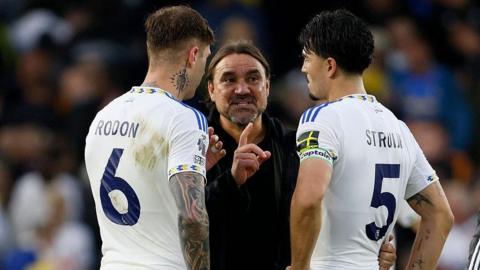Joe Rodon, Daniel Farke Manager of Leeds United and Pascal Struijk on the pitch during the Premier League match between Leeds United and Newcastle United at Elland Road