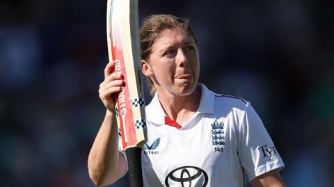 Heather Knight acknowledges the crowd after being dismissed in her final England innings