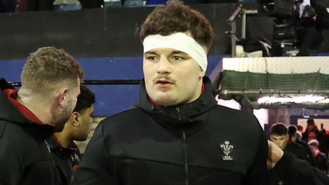 Deian Gwynne leads Wales Under-20s out at Cardiff Arms Park