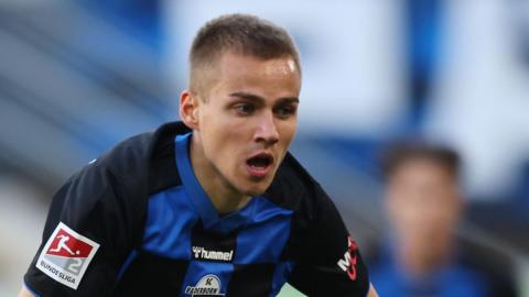 Filip Bilbija in action for Paderborn 