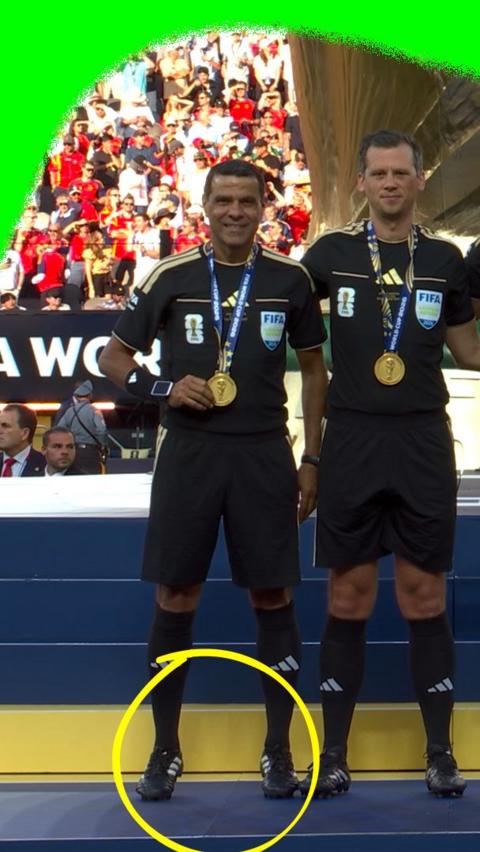 Referee