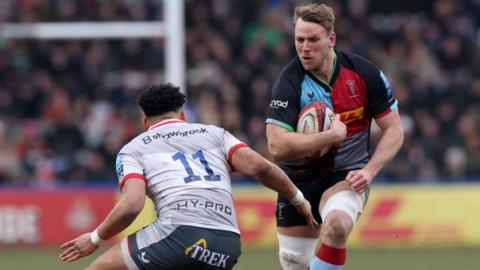 Alex Dombrandt playing for Harlequins against Saracens