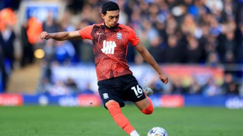 Andre Dozzell in action for Birmingham City