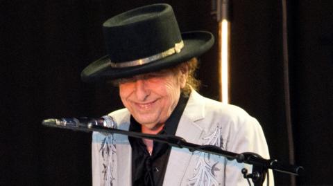 Bob Dylan performing in 2019