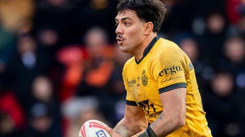 Krystian Mapapalangi in action for Castleford Tigers