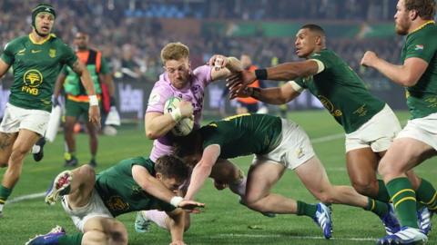 Kyle Steyn in action against South Africa