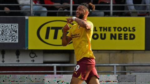 Tyler Roberts scores for Northampton Town