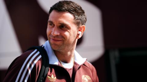 Emi Martinez arrives