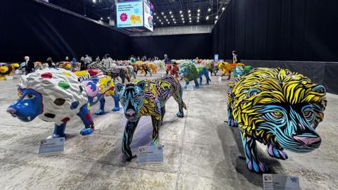 Lion sculptures