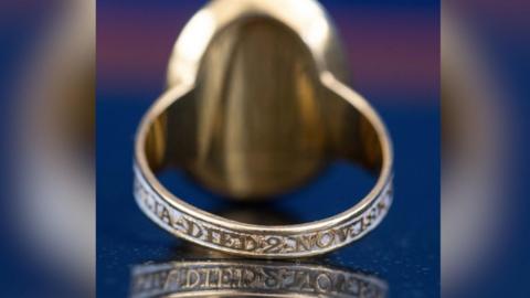 The ring with a blue background