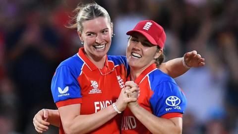 Lauren Bell and Nat Sciver-Brunt celebrate victory.