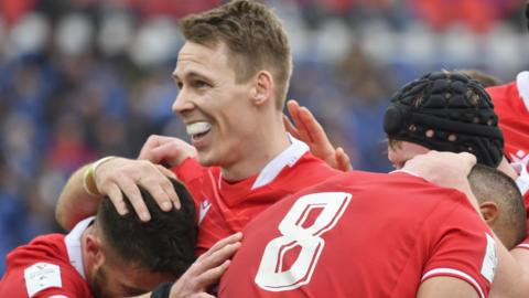 Liam Williams joins the Taulupe Faletau try celebrations in Rome in 2023