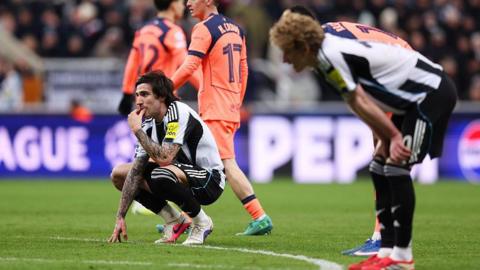 Sandro Tonali looks dejected