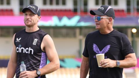 England captain Jos Buttler (left) and coach Matthew Mott (right)