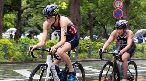 Beth Potter on her bike