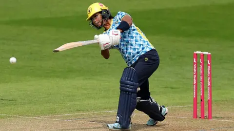 Bears Women's Davina Perrin