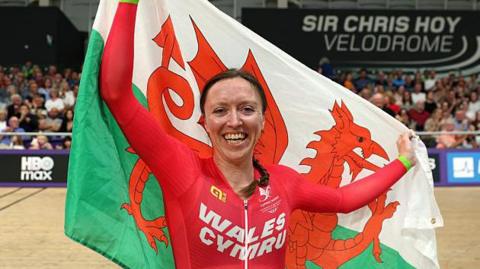 Anna Morris celebrates gold